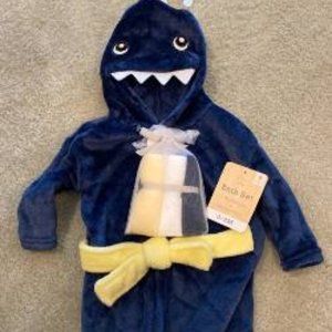 Baby Dinosaur Hooded Bathrobe Sz 0-9 Mos & Wash Cloths 4 Pc Set NEW